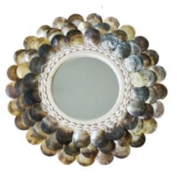 מראה מעוצבת עם מסגרת מצדפות דגם SHELL 01
