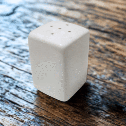 מלחייה / פלפלייה פורצלן לבן