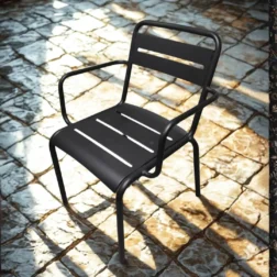 כיסא גינה מעוצב עם ידיות EMU ITALY דגם STAR שחור