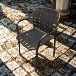 כיסא גינה מעוצב עם ידיות EMU ITALY דגם YARD ברונזה / שחור