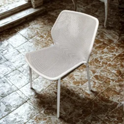 כיסא גינה מעוצב EMU ITALY דגם DARWIN לבן