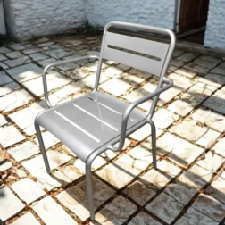 כיסא גינה מעוצב עם ידיות EMU ITALY דגם STAR כסוף